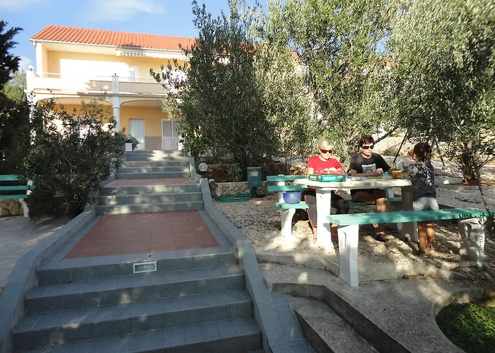 Tudic Brodarica (Sibenik-Knin)